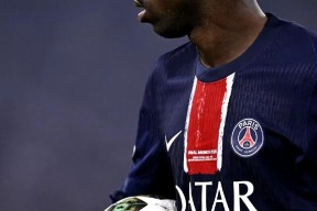 东契奇官方宣布刷新纪录新规，巴黎圣日耳曼引发争议！